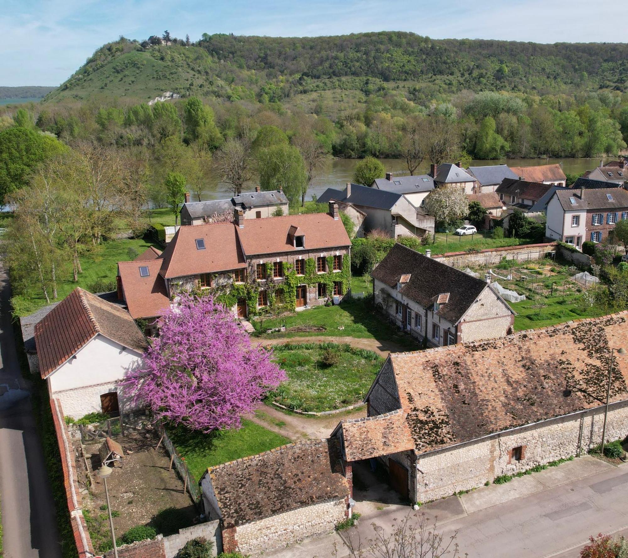 Les Jardins De Felicie Villa Poses Exterior photo